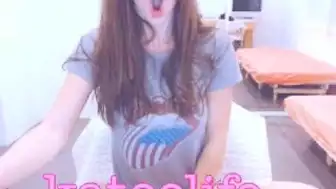 Kateelife Fingering Herself Sensually During an Erotic Live Stream Video