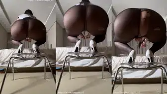 xxapplee Love to Twerks her Massive Ass in tight Stocking Video