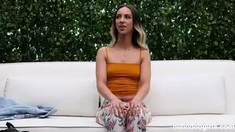 Jackie strips naked and gives a sloppy blowjob in this steamy casting couch video
