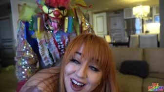 GIbbyTheClown stars in a clown-themed porn video where she unleashes her wild side in a luxurious setting