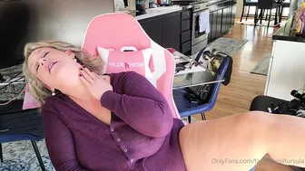 fantasymilfursula OnlyFans Curvy Goddess Teasing in Office Chair While Showing Off Her Pussy and Ass