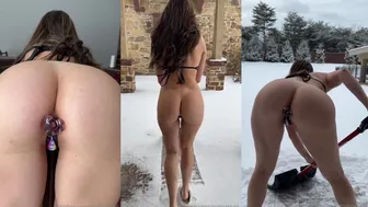 ChristinaKhalil Shows Her Thick Booty Outdoors with Butt Plug in Freezing Snow Video