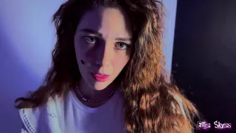 Ellie Skyes Fit Babe in Solo Sex Tease and Blowjob in ManyVids Video