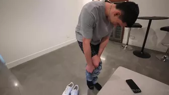 Isaacandandrea tease with handjobs and erections in casual outfits in this OnlyFans video