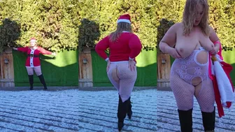Ursula Andreia aka fantasymilfursula OnlyFans Curvy Goddess Teases in Christmas Lingerie and Fishnet Stockings