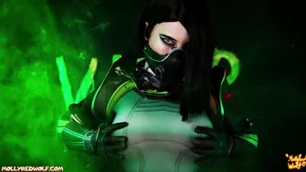 MollyRedWolf ManyVids Valorant Viper dominates teammate with anal plug butt plug and handjob in cosplay femdom video