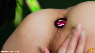 MollyRedWolf ManyVids Valorant Viper dominates teammate with anal plug butt plug and handjob in cosplay femdom video