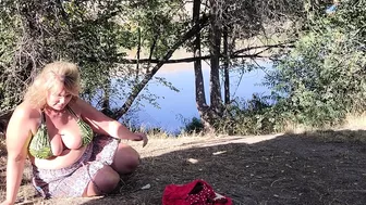 fantasymilfursula OnlyFans Curvy Goddess Teasing in a Bikini Outdoors