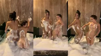 Grazi Mourao Naked Lesbian Bath Tub Tease Video
