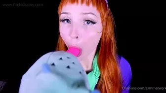 Daphne Teases with Her Dildo in ASMR Porn Video Parody of Scooby Doo