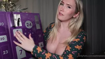 WettMelons Teases with Her Toy in Leaked Masturbation Video