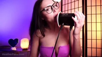 HeatheredEffect Teases With Steamy Ear Nibbling Video Leak