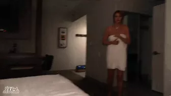 Elly Clutch Stars in Leaked Midnight Fuck Video