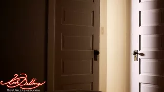 Xev Bellringer Tease Her Juicy Ass in Leaked Sex Video