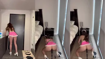Chelsea Lynn Teases Her Tight Pussy with Fuck Machine in Leaked Video