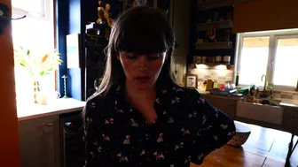 Sydney Harwin Must-Watch Video Where Mommy Cant Be Late For Her Hardcore Fuck Session