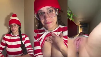 Quinnfinite Teases Wet Pussy with Glass Dildo Fuck Video