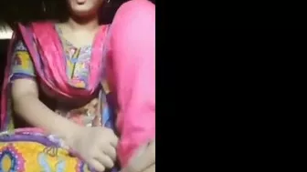 Masked sister-in-law masturbated her juicy pussy and ass by taking out banana peel
 Indian Video Tape