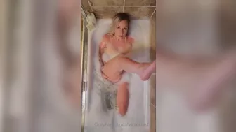 Victoria SG Naked Twitch Streamer Bath Onlyfans Video Tape Leak