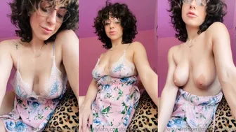 Mama Fiona Teases in Naughty Nude Pics Video