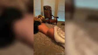 Ariana James Naked Ass Reveal Onlyfans Video Tape Leaked