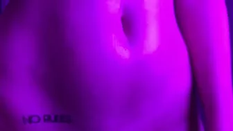 Vixenp Teases Her Benevolent Big Tits in Leaked OnlyFans Exclusive Video