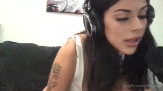 Kennacatx Teases in Nude Leaked Porn Video