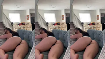 Zoe Renea Teases It All Off in Must-Watch Nude OnlyFans Video