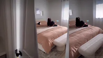 Latina e-girl Salome Munoz Teases in Exclusive OnlyFans Video