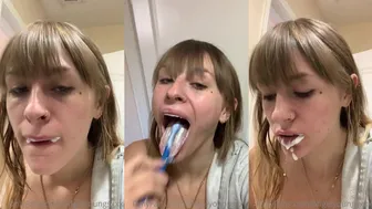 Angel Youngs Teases Her Stunning Huge Tits in Leaked OnlyFans Video