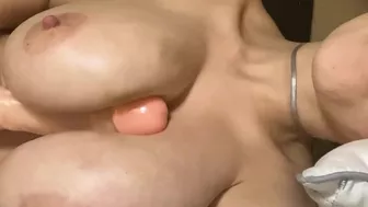 Tessa Fowler Tease Huge All-Natural Tits in Leaked Sextape Video
