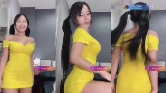 PraewAsian teases her nude Asian body in private OnlyFans video