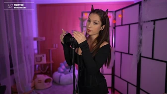AkumaGirl Teases Her Ivory Assets in Leaked Video