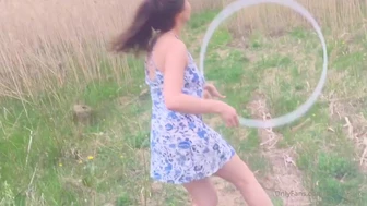 QuinnFinite Tease Her Giant Natural Titties in Leaked Must-Watch Video