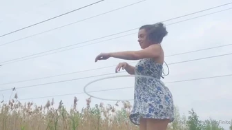 QuinnFinite Tease Her Giant Natural Titties in Leaked Must-Watch Video