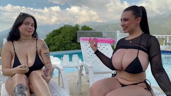 Amarettoh Teases her Perfect Caucasian Curves in Steamy Fansly Video