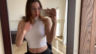 Shaiden Rogue Teasing Her Thick Ass In Erotic Romp Video