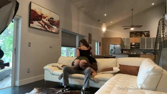 Alina Angel Teases in Leaked Middle Eastern Fansly Video