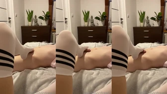 powderyrose Teases Her Perky Tits in Leaked XXX Video