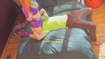 Shaggy Bangs Daphne In Hardcore Creampie Video