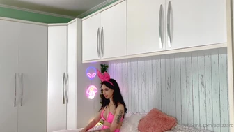 Amanda Welp Teases Her Naked Body In Dirty Slut Video