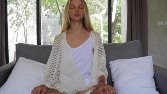 Lily Ivy Blonde Influencer Teases in Leaked XXX Video