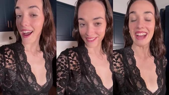 Cheekymz Naughty eGirl Teases Completely Naked in OnlyFans Video