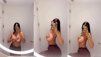 Sophie Mudd Teases With Topless Boob Bounce In Leaked Onlyfans Video
