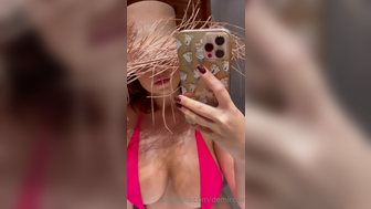 Demirose On Vacation Been A Good Hawaii Girl Showing Her Tight Sunbath Outfit Onlyfans Leaked Video