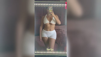 Demirose Gorgeous Wearing Her Tight Shorts Onlyfans Leaked Video