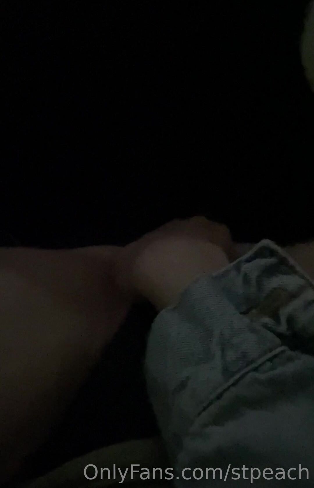 Stpeach è tornata a casa ubriaca e ha registrato questo per il suo Onlyfans, il nastro trapelato.