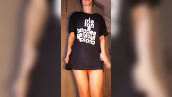 Melwood Dancing Only Wearing Her T-shirt Just To Be More Sexy Onlyfans Leaked Video