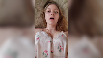 Carmen-rae Pov Of Getting Fucked Laying On Bed Onlyfans Leaked Video