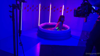 Theemilylynne Teasing Her Big Ass In Air Pool Onlyfans Leaked Video